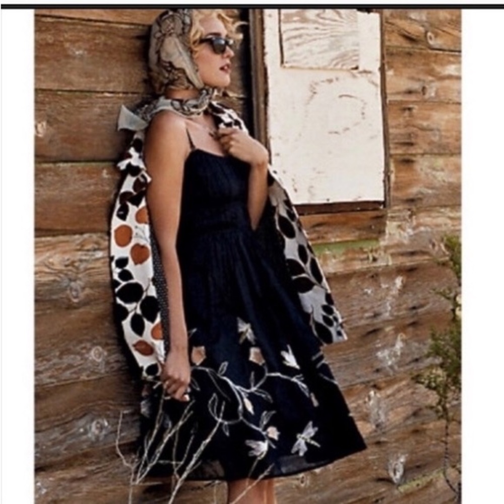 Anthropologie lithe embroidered floral patch dragonfly tiered ruffle boho dress.
